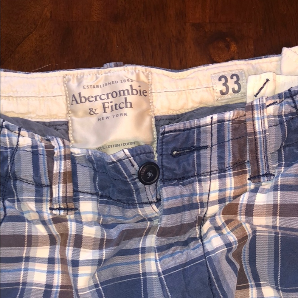 Abercrombie and Fitch plaid shorts size 33